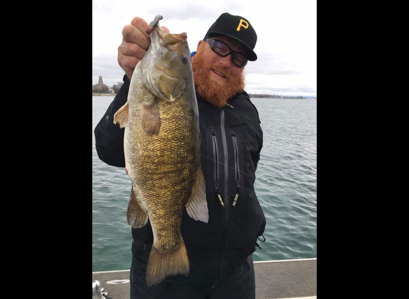 Smallmouth Bass GIANTS are Biting in Buffalo Harbor